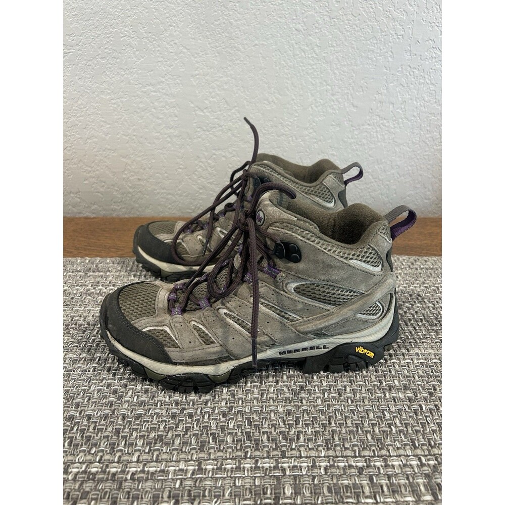 Merrell Moab 2 Women’s Mid Hiking Boots Purple Laces Vibram Soles Gray Suede 8